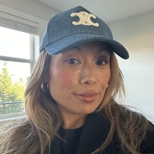 Meet your Posher, Leigh